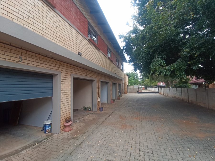 1 Bedroom Property for Sale in Bult West North West